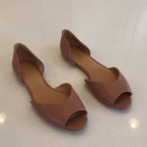 Nine West Tan flats